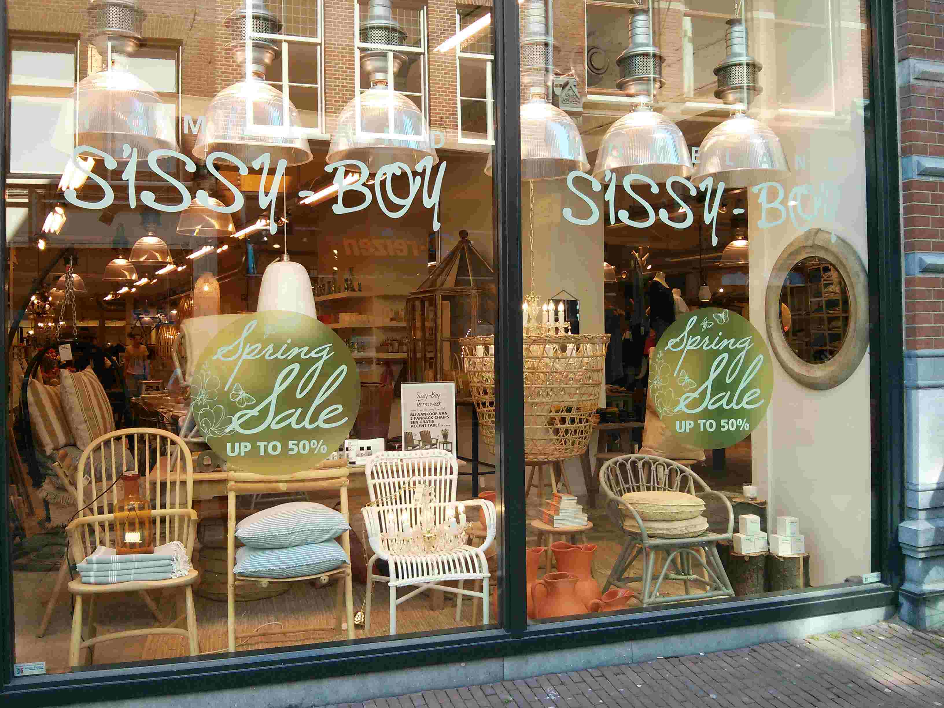 Einkaufen in Arnheim - Sissy Boy
