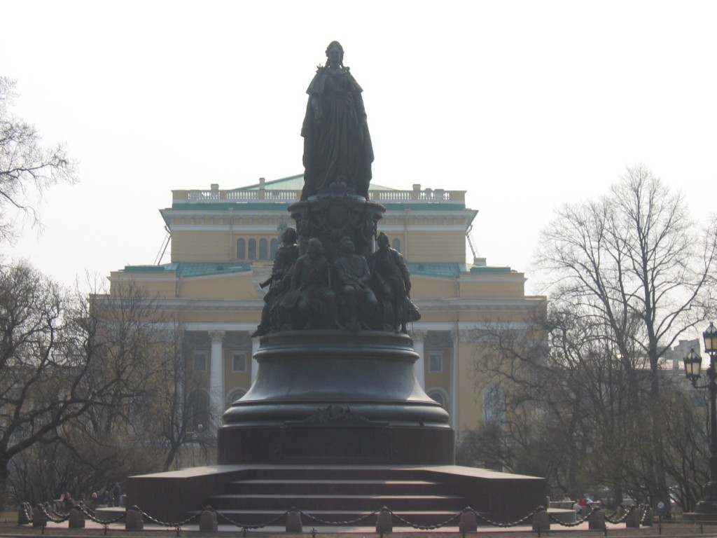 St. Petersburg Städtereise - Katharina Statue